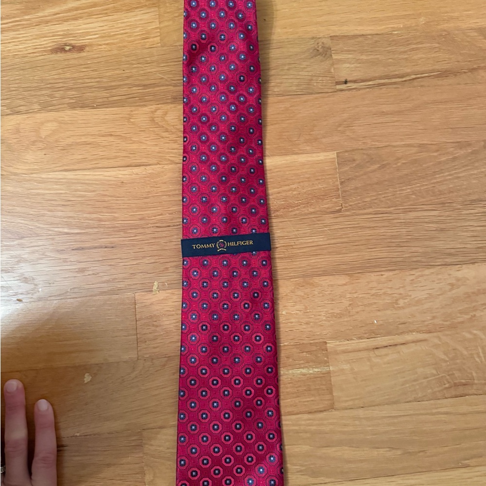 Men’s Tommy Hilfiger Burgundy and Blue Geometric Tie